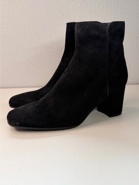 Aquatalia Black Suede Ankle Booties Block Heel Italian Designer Boots size 10.5